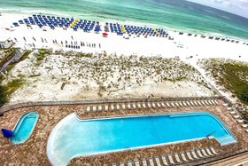Image de Pelican Beach Resort by Colasan