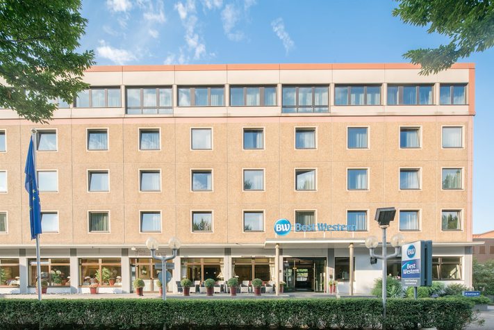 voir les prix pour BEST WESTERN Hotel Hamburg International