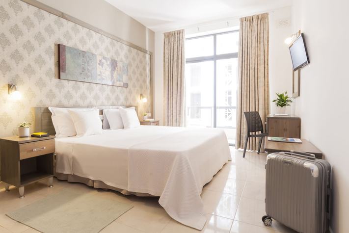 voir les prix pour Rooms by Alexandra Hotel
