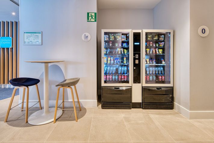 voir les prix pour Holiday Inn Express Madrid Airport, an IHG Hotel