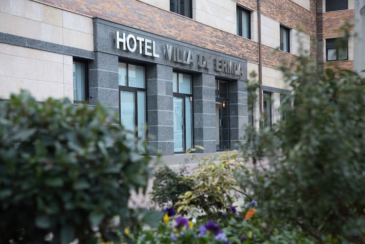 voir les prix pour Hotel Villa de Ermua