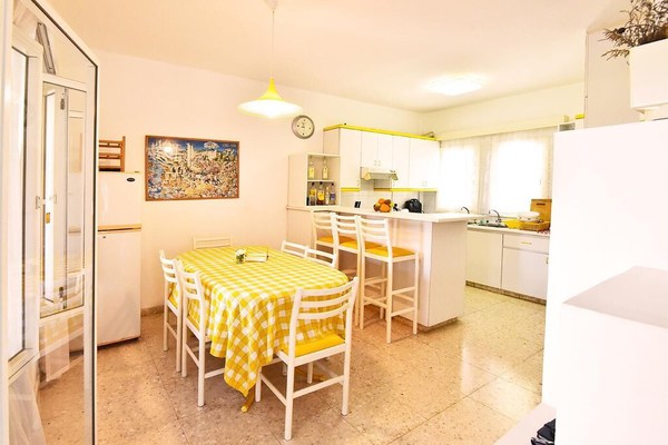 Holiday house Protaras for 1 - 7 persons with 3 bedrooms