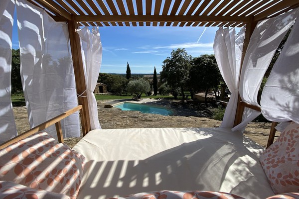 Authentique mas de charme avec piscine à louer en Provence