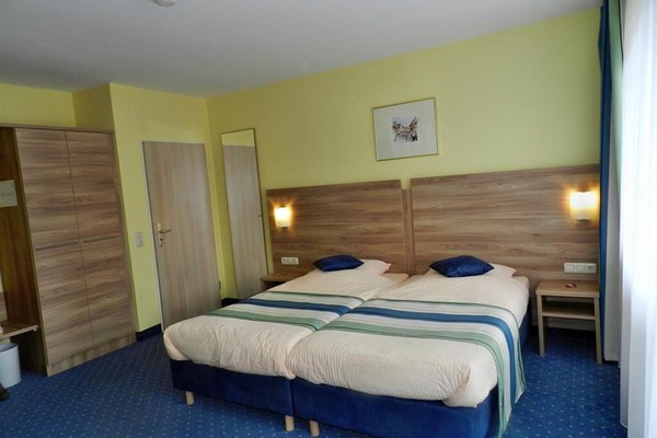 Chambre simple confort douche / WC - Hotel Schlossblick