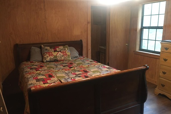 Private Cabin Minutes to Sardis Lake/Crappie Fishing/Ole Miss Football Games