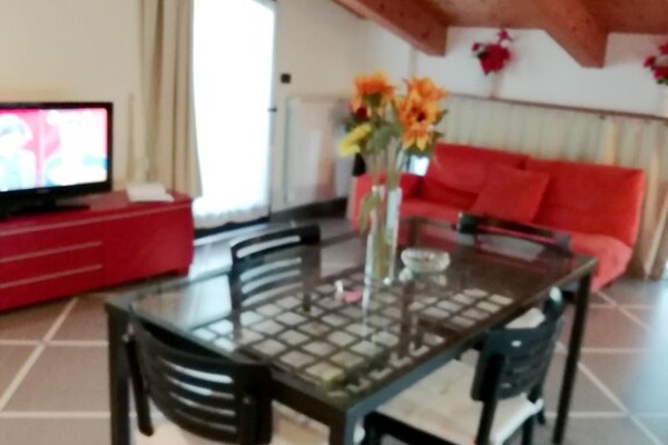 2 bedrooms appartement with furnished terrace and wifi at Chiavari - 1 km away from the beach