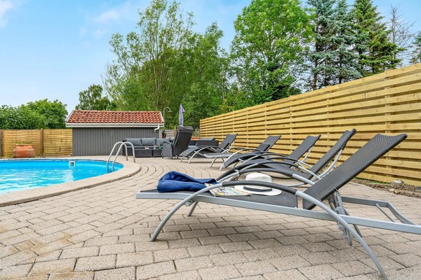 Amazing home in Præstø with Outdoor swimming pool, WiFi and Heated swimming pool
