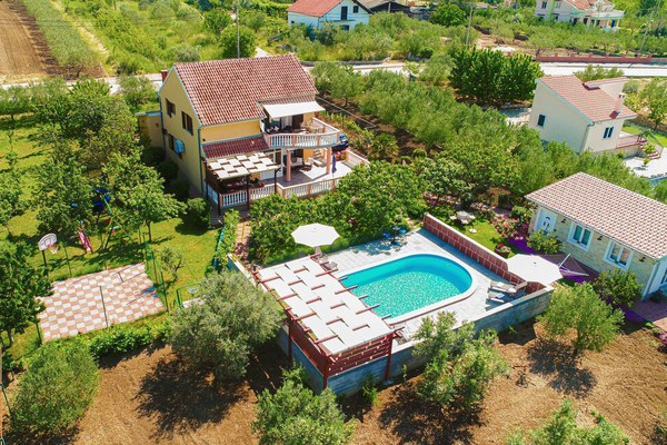 Stunning home in Polaca with Outdoor swimming pool, WiFi and 4 Bedrooms