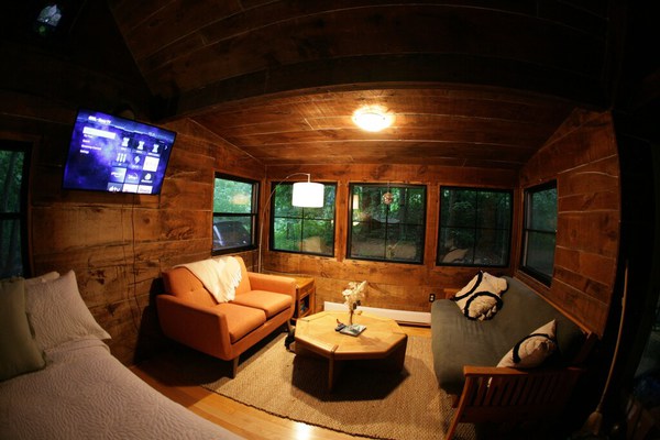 Cozy Clappison Cabin