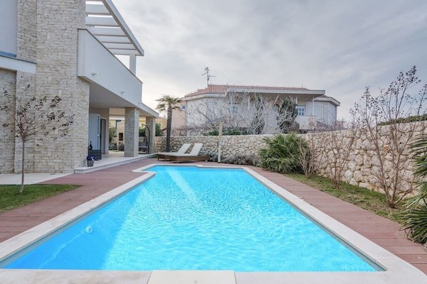 Luxury Villa White Rose with the Pool near Zrce Beach