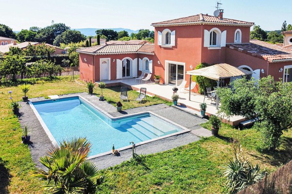 Awesome home in Montboucher-sur-Jabron with Outdoor swimming pool and 4 Bedrooms