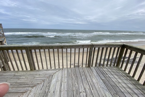 OBX Beach Life! Oceanfront Cottage