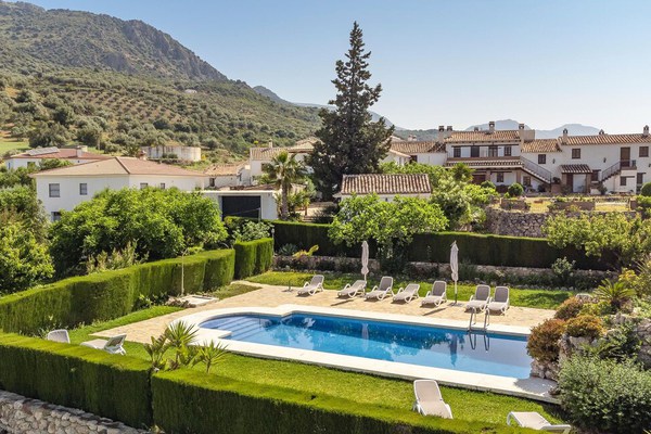 Awesome apartment in Periana with Outdoor swimming pool, WiFi and 1 Bedrooms