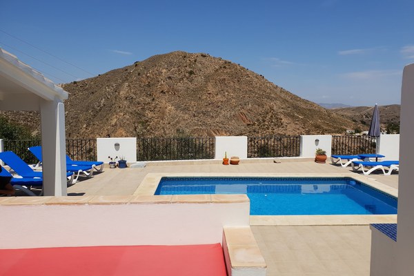 Grand Cortijo espagnol avec piscine chauffée et vue imprenable