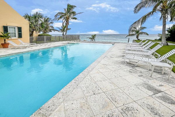Coral Sea private beachfront panorama with ∞ pool