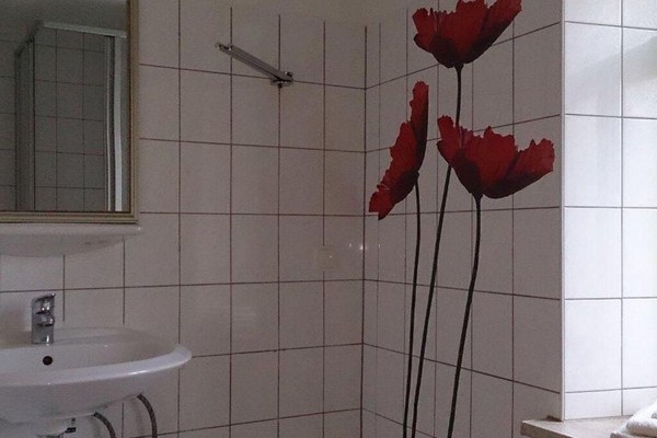 Appartement pour deux, douche, WC, salon / chambre - Apartments Königstein