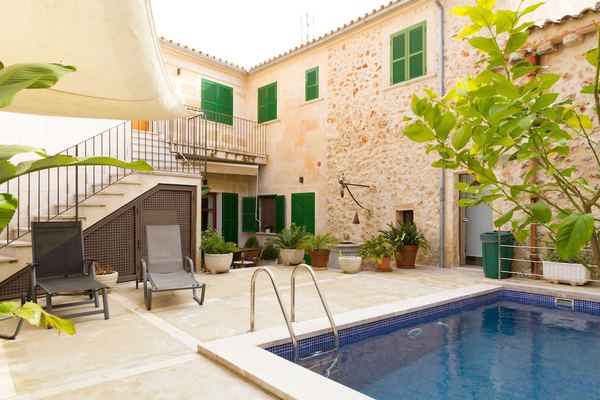 Maison de ville luxueuse avec piscine - Casa Pina