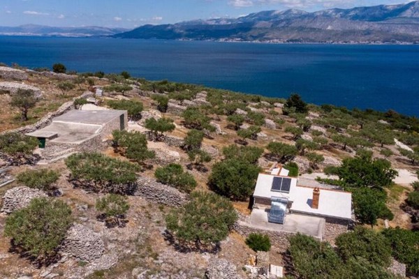 Maison de vacances Branko  - Baie Vela Lozna (Postira), Île de Brac, Croatie