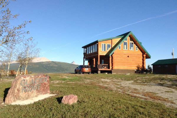 Chalet Home sur Divide Ridge surplombant Glacier Park et St. Mary Lake.