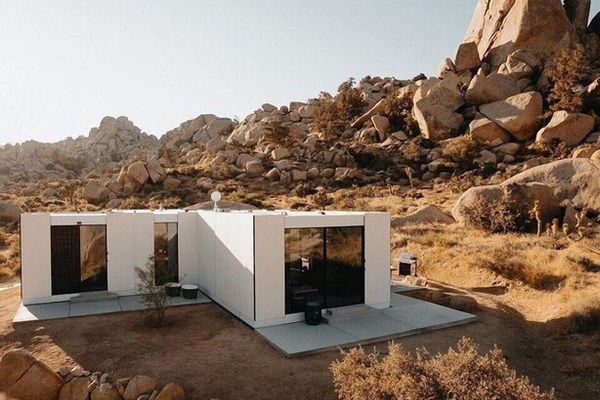 Sol to Soul House 10-acre Luxury Hideaway in mythic Boulders under the Milky Way