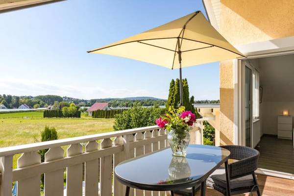 Modern Apartment 2 in House Sohl with Private Balcony & WiFi; Parking Available