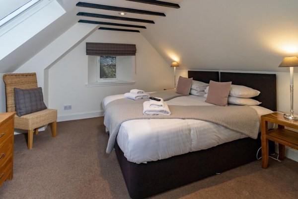 Mains of Taymouth, KENMORE ~ 4 * Stables Cottage - dort 8 personnes dans 4 chambres