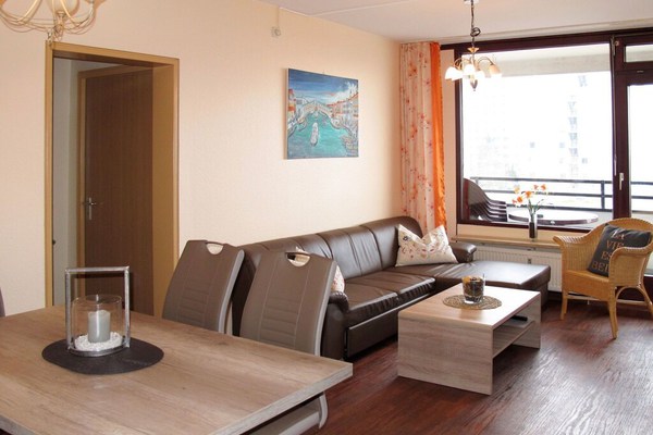 Confortable appartement pour 5 personnes avec TV, balcon, animaux admis et parking