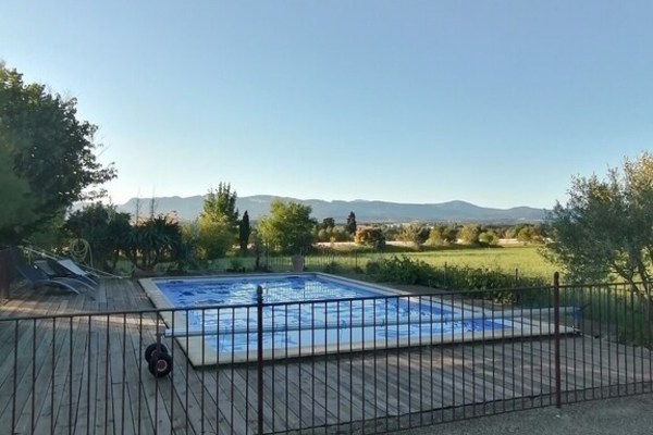 Mas en Provence avec piscine en pleine nature