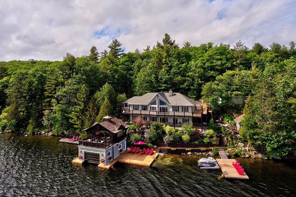 Priceless views at this 4 bed, 3 bath cottage + bunkie + boathouse!