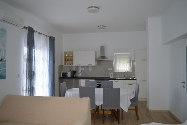 Appartement VinkaV  A2(6+2)  - Podstrana, Riviera de Split, Croatie