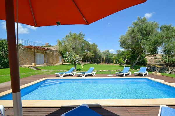 Magnifique maison de vacances privée avec WIFI, piscine privée, climatisation, TV et parking