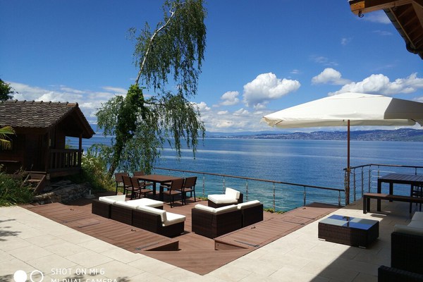 Villa paradisiaque au bord du lac Léman