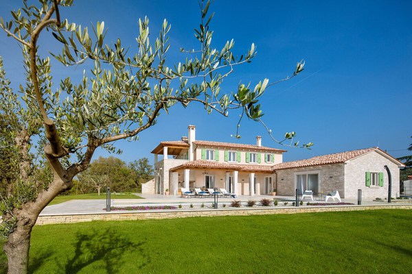 Villa en pierre Ovi avec sauna, jacuzzi et piscine privée
