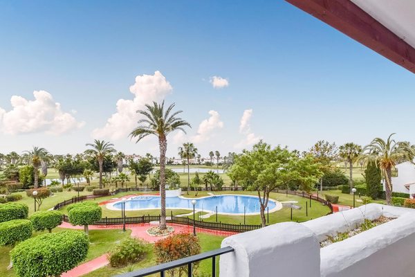 Amazing apartment in Rota with Outdoor swimming pool, WiFi and 2 Bedrooms