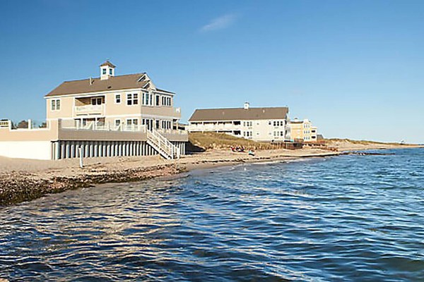 Amusement et soleil au Breakers Resort sur Nantucket Sound, Cape Cod, Massachusetts