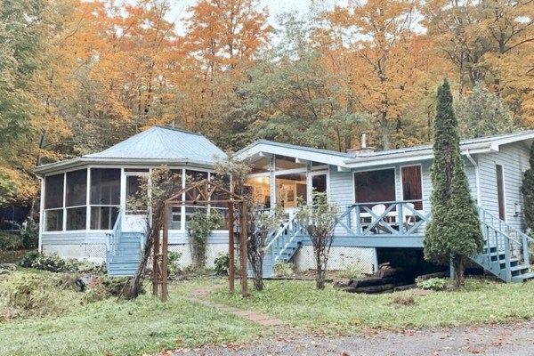 Catchafeels Cottage