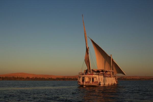 Luxor AliBaba Dahabiyasailboat