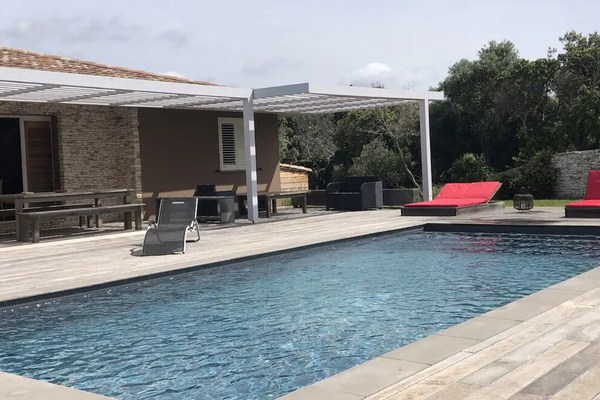 Villa 6 personnes avec piscine, proche Bonifaco