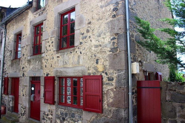 Maison ancienne centre de Murat