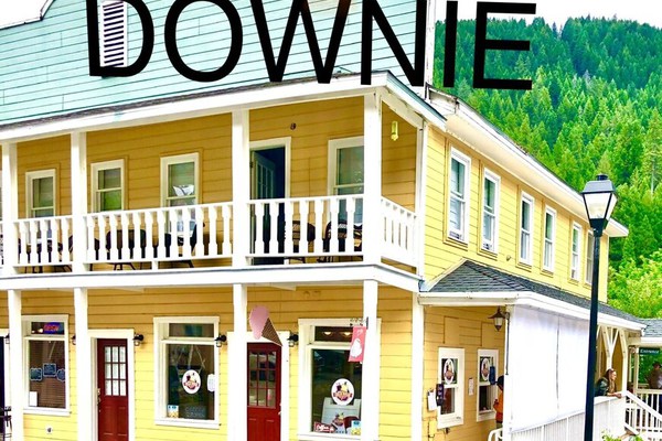 Gold Country "Downie Apartment"