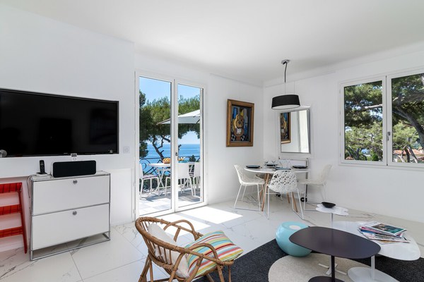 Appartement Mera / Appartement moderne avec vue mer proche des plages