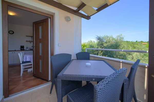 Appartement charmant et confortable  avec piscine communale à Linardici, Island Krk, Croatie pour 2 personnes
