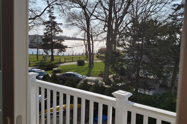 New listing! Sunny, spacious bay view home, private pool, newly renovated