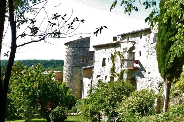Maison Jules Goux terrasse vue sur l'Ardèche