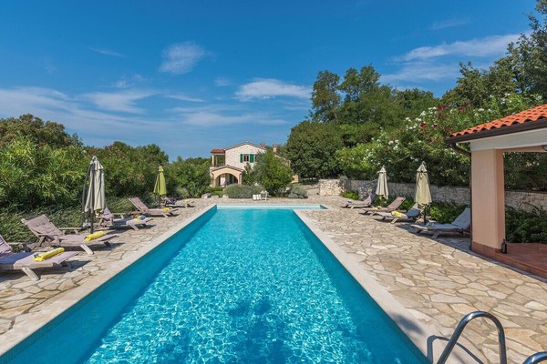 Villa Marina Vlakovo avec piscine partagée