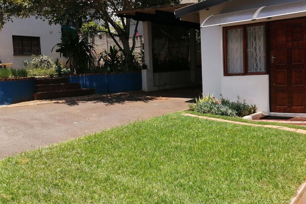 Sacredsutine Garden Studio, Durban Nord