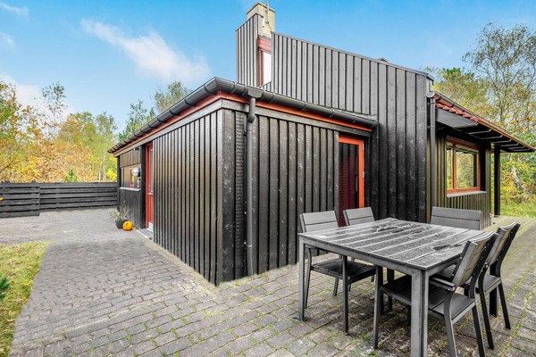 Stunning home in Grenaa with WiFi and 2 Bedrooms