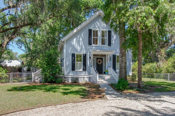 Cozy Bluffton Cottage in Old Town
