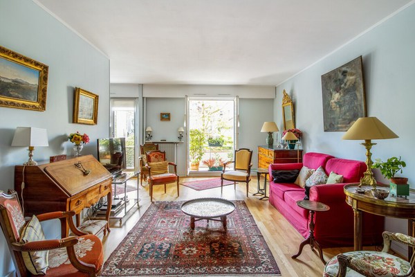 Nice apartment with balcony close to the Château de Versailles - Welkeys