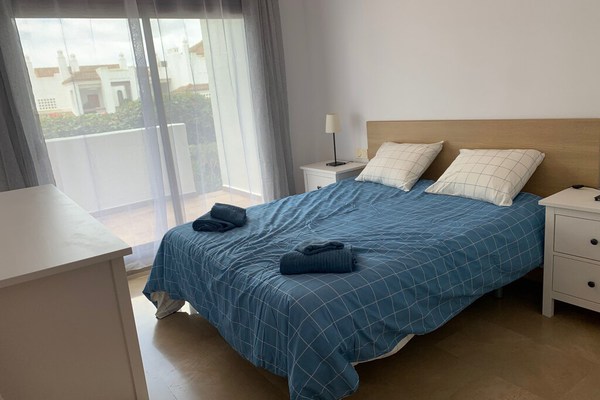 Quiet apartment perfect for the Family, 4 swimming pools, close to the beach